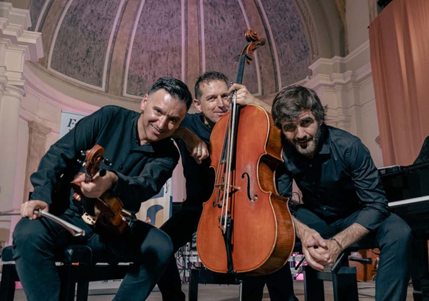 Photo of the performers